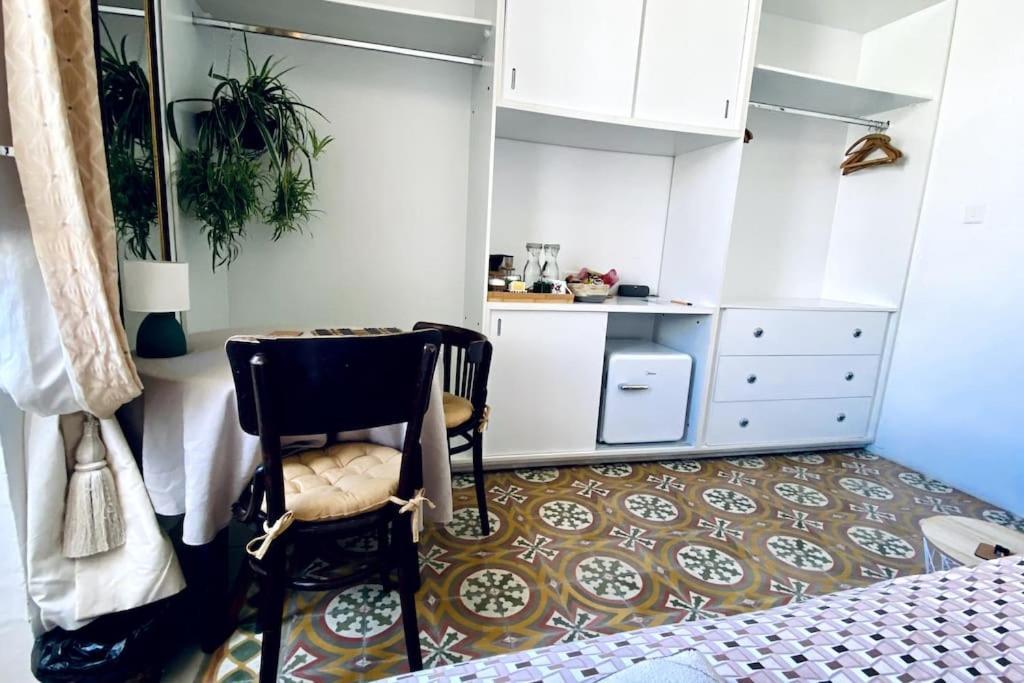شقة Free Breakfast, Pool, Spacious Aircon Hideaway موستا المظهر الخارجي الصورة