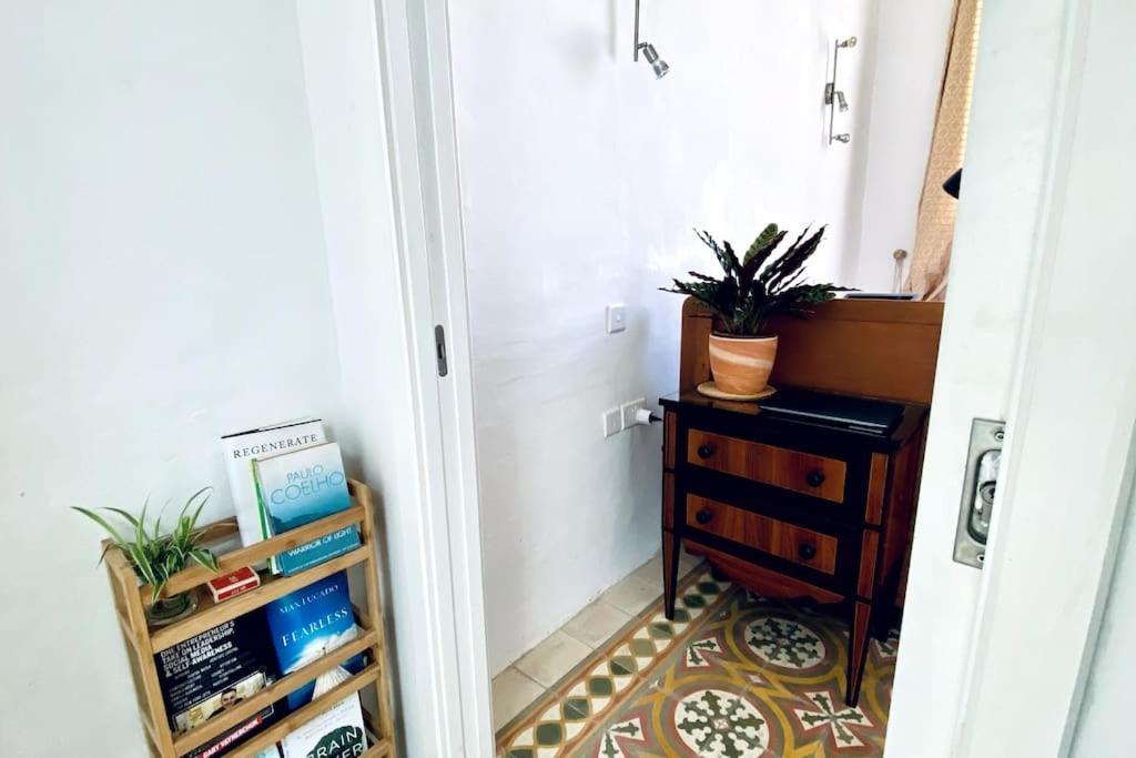 شقة Free Breakfast, Pool, Spacious Aircon Hideaway موستا المظهر الخارجي الصورة