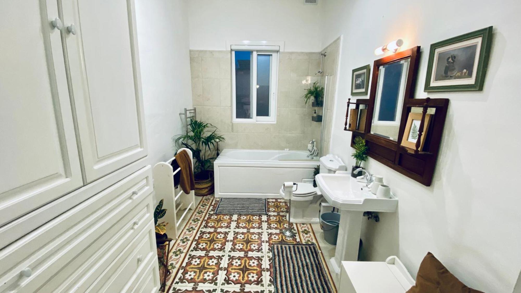 شقة Free Breakfast, Pool, Spacious Aircon Hideaway موستا المظهر الخارجي الصورة